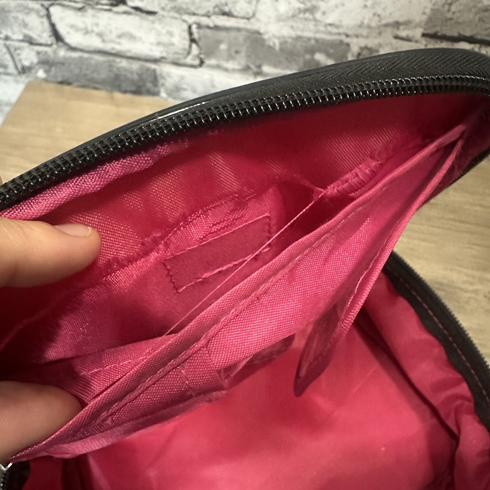 EUC Modella Pink and White Polka Dot Cosmetic Bag - Picture 6 of 9